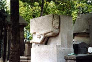 La tomba di Oscar Wilde al Père-Lachaise